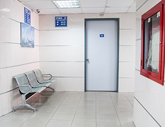 Hospital Waiting Room_325x250